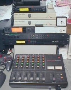 MIDI機器の表側